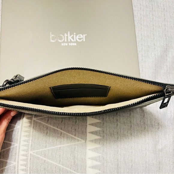 BOTKIER Crosstown Large Leather Clutch Bag, Gray, NWT - Picture 13 of 15